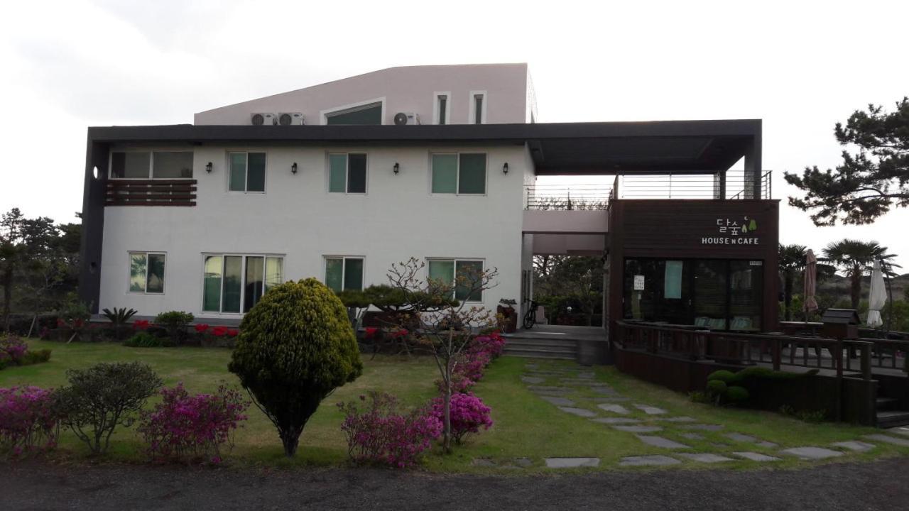 Moon Forest Guesthouse Чечжу Екстер'єр фото