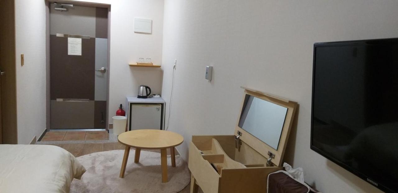 Moon Forest Guesthouse Чечжу Екстер'єр фото