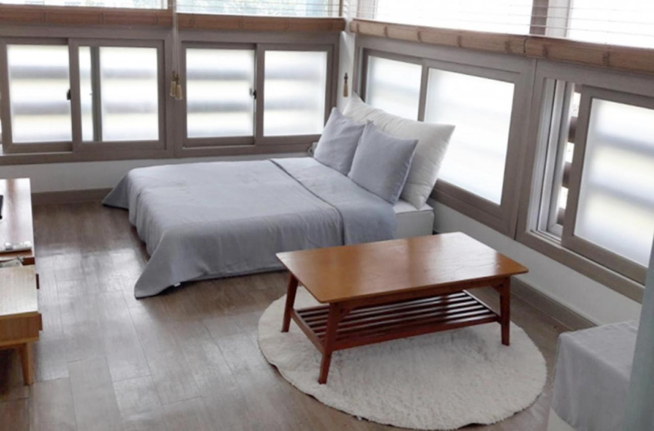 Moon Forest Guesthouse Чечжу Екстер'єр фото