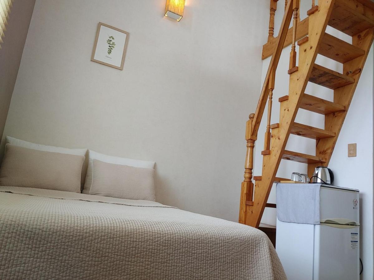Moon Forest Guesthouse Чечжу Екстер'єр фото