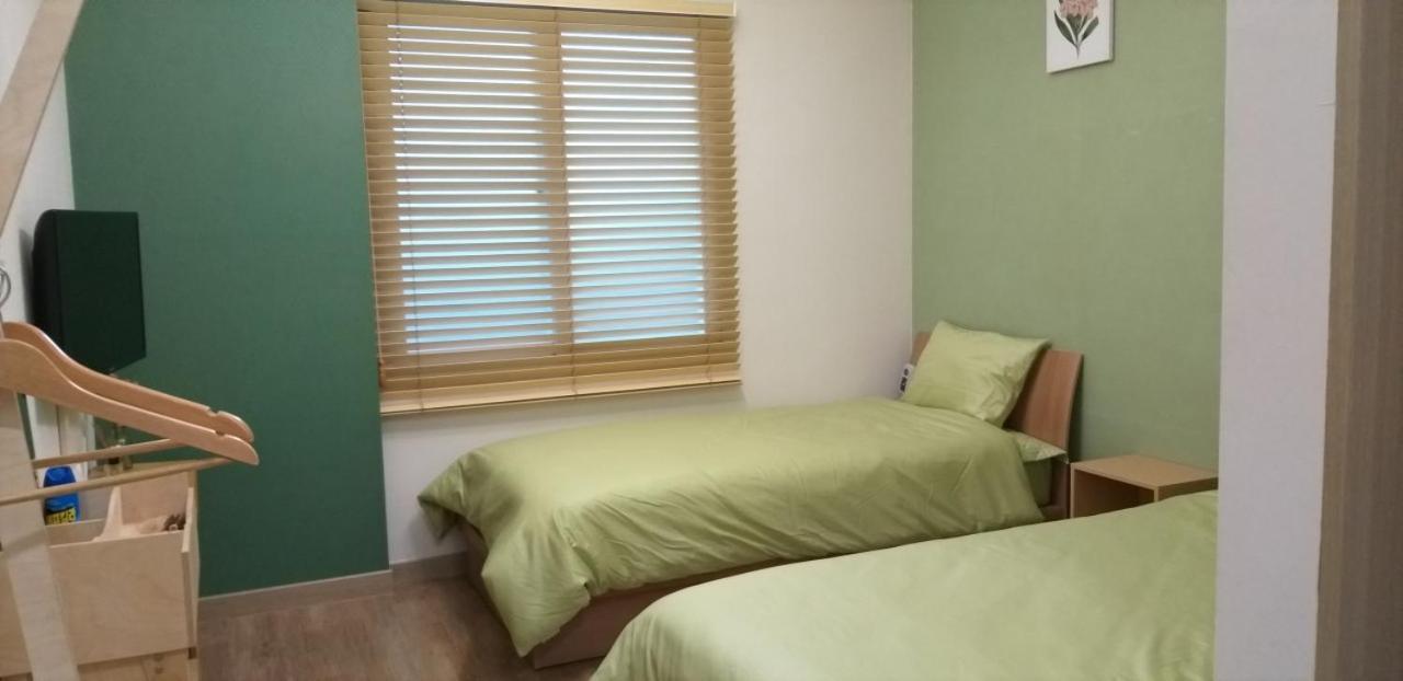 Moon Forest Guesthouse Чечжу Екстер'єр фото